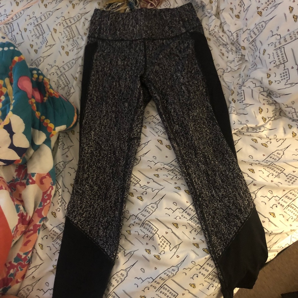 LULULEMON LEGGINGS